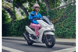 Με ποια δώρα συνοδεύεται η αγορά της Honda XL750 Transalp - εικόνα 5