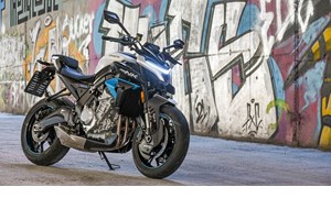 Νέες Suzuki GSX-8T και GSX-8TT: Ρετρό αισθητική με σπορ στοιχεία - εικόνα 6