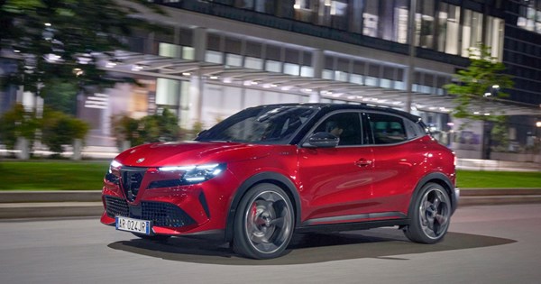 Δοκιμή Alfa Romeo Junior Elettrica: Πόσο καλή είναι η πρώτη ηλεκτρική Alfa - εικόνα 1