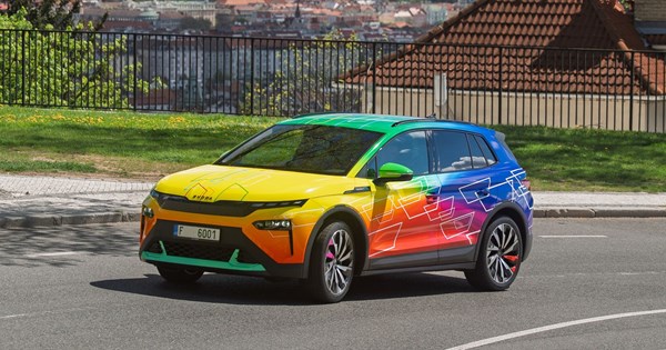 H Skoda προετοιμάζει την επιστροφή του θρυλικού Favorit - εικόνα 1