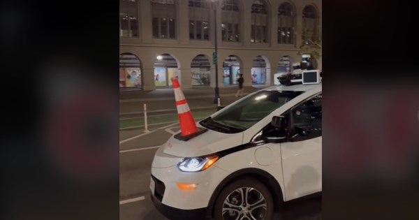 Γιατί να κάψεις ένα αυτόνομο αυτοκίνητο - εικόνα 1