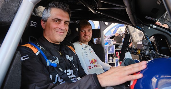 Έφτασε στην Ελλάδα το πλοίο των 7.000 αυτοκινήτων - εικόνα 6