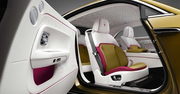 Μόλις που προλαβαίνεις ένα διαμέρισμα στον νέο ουρανοξύστη της Aston Martin - εικόνα 12