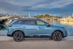 Η Alfa Romeo θα παρουσιάσει νέο concept και υπόσχεται συγκινήσεις - εικόνα 4