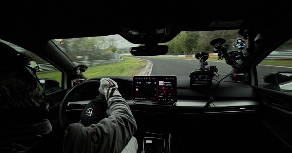 Αυτό είναι το πιο γρήγορο αυτοκίνητο που έχει οδηγήσει ο Lewis Hamilton - εικόνα 6