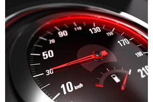 Ένα αυτοκίνητο-θρύλος επιστρέφει με κινητήρα V8 και 710 ίππους - εικόνα 6