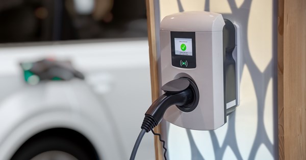 Πόσοι φορτιστές ηλεκτρικών αυτοκινήτων υπάρχουν και πόσοι είναι ταχυφορτιστές - εικόνα 2