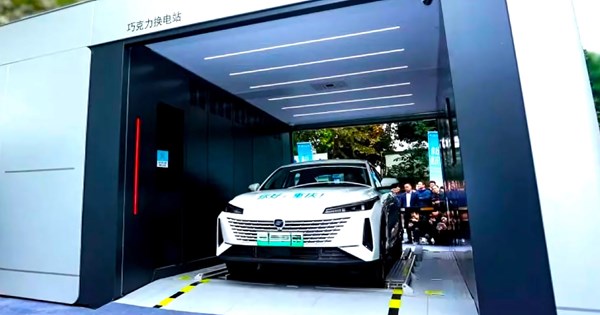 Ο άνθρωπος πίσω από την Ferrari SF90 σχεδιάζει το νέο supercar της Alpine - εικόνα 7