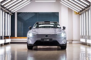 Αυτό είναι το αυτοκίνητο με τα 5 εκατομμύρια χλμ. και το απίστευτο ρεκόρ - εικόνα 3