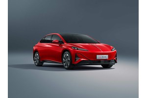 Δείτε και κυρίως ακούστε την απίθανη Porsche 911 της Singer (video) - εικόνα 6