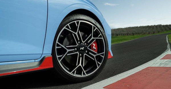 H Stellantis θα χρησιμοποιήσει τεχνολογία της Leapmotor για το επόμενο SUV της Opel - εικόνα 2