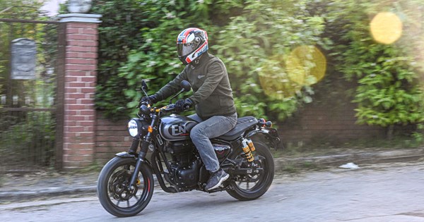 Οδηγούμε την γκάμα των μοτοσυκλετών Royal Enfield - εικόνα 1