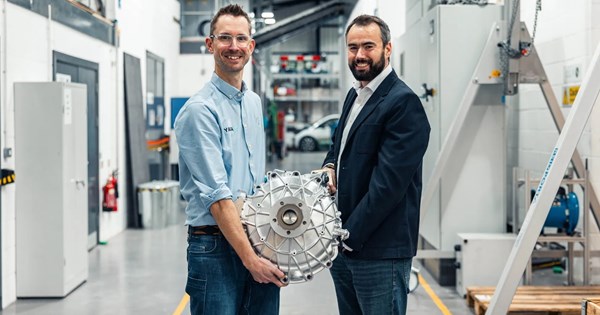 Η JLR φέρεται να απέλυσε τον Gerry McGovern, σχεδιαστή της αμφιλεγόμενης Jaguar Type 00 - εικόνα 4