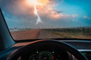 Porsche: Γιατί οι πλημμύρες μπορεί να οδηγήσουν σε διακοπή παραγωγής - εικόνα 1