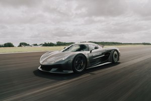 Koenigsegg CCGT1: Το αγωνιστικό που δεν έτρεξε ποτέ επιστρέφει με 1.600 ίππους - εικόνα 1