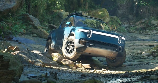 Ούτε ο τυφώνας Helene δεν σταματά το Rivian R1T (video) - εικόνα 1