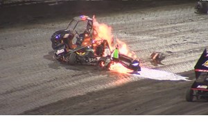 Tροχαίο στη Συγγρού: Αυτοκίνητο έκανε πέντε τούμπες (βίντεο) - εικόνα 1