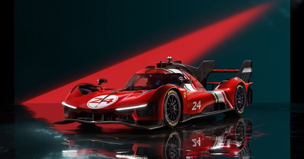 Κάτω από το καμουφλάζ είναι η διάδοχος της LaFerrari (video) - εικόνα 2