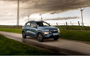 Μεγάλη μάχη Dacia Sandero και Tesla Model Y στις πωλήσεις-ποιο προηγείται - εικόνα 2