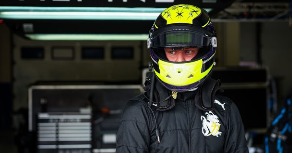 Bugatti Bolide: Βλέπουμε πρώτη φορά το διαστημικό εσωτερικό της (εικόνες) - εικόνα 9