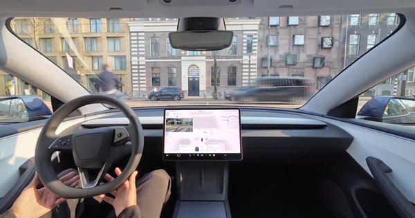 Η Tesla ξεκίνησε να δέχεται για ανταλλαγή το Cybertruck σε τιμή που προκαλεί έκπληξη - εικόνα 3