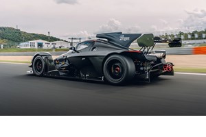 Ξεκινά η παραγωγή του απίθανου hypercar Praga Bohema - εικόνα 1