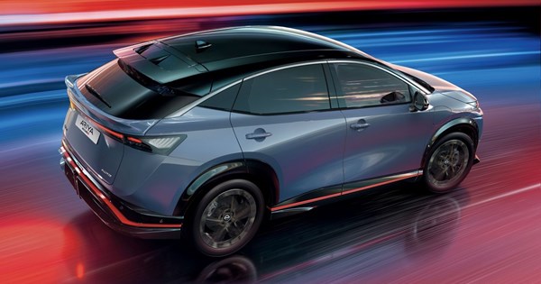 Η Sharp φτιάχνει αυτοκίνητο και είναι hitech γραφείο με ρόδες (video) - εικόνα 5