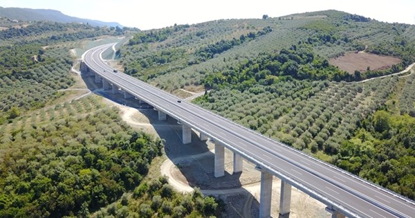 Νέο Renault 5: Πότε παρουσιάζεται και πόσο θα κοστίζει - εικόνα 3