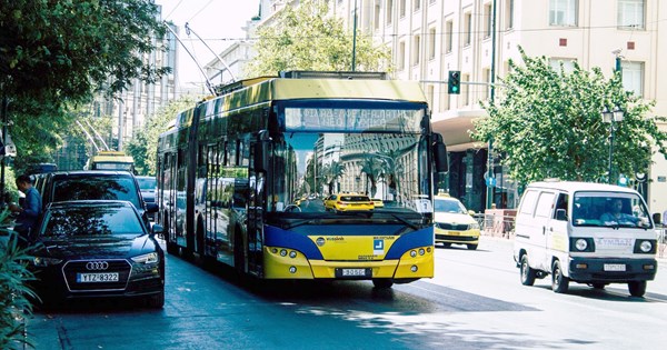Κάποιος αποφάσισε κιόλας να πουλήσει μια συλλεκτική Ferrari SF90 XX Spider - εικόνα 5