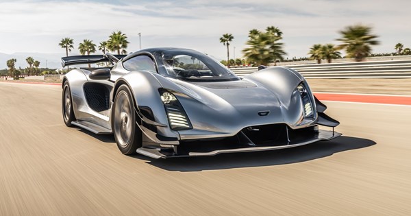 Νεκρός οδηγός αγώνων και η οικογένειά του σε αεροπορικό δυστύχημα - εικόνα 4