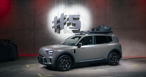 Πέντε νέα υβριδικά αυτοκίνητα για την ελληνική αστυνομία-Ποιος εφοπλιστής έκανε δωρέα - εικόνα 6