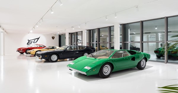 Lamborghini 350 GT: Υπέροχη ακόμα και 60 χρόνια μετά - εικόνα 6