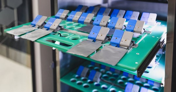 Toyota Hilux: Σκληροτράχηλο και για πρώτη φορά ηλεκτρικό-Πότε έρχεται Ελλάδα - εικόνα 6