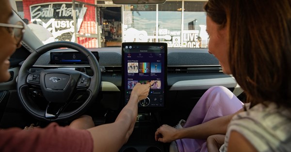 Δοκιμή Ford Capri RWD 286PS: Πόσο καλό είναι το νέο ηλεκτρικό κουπέ με το βαρύ όνομα - εικόνα 14