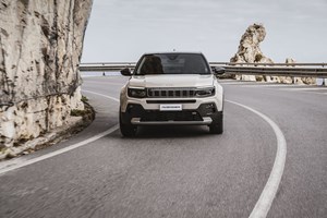 Νέες εκδόσεις North Star για Jeep Renegade και Compass - εικόνα 6