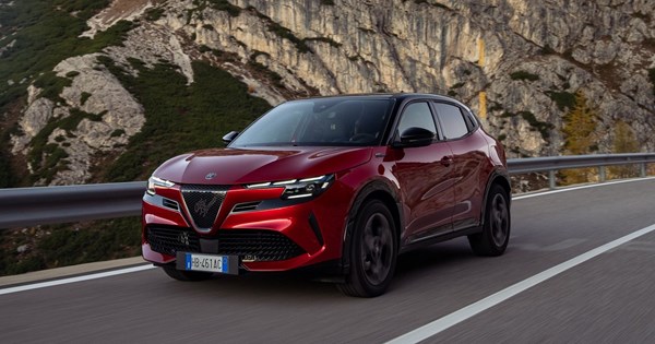 Επίσημο: Η Nissan αναβιώνει το θρυλικό Skyline - εικόνα 5