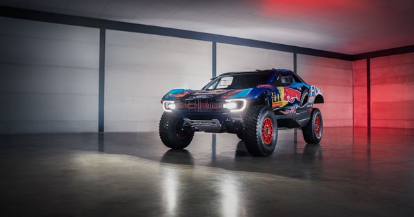 Βόλτα με την εντυπωσιακή Ford Mustang GTD στο Goodwood (video) - εικόνα 2