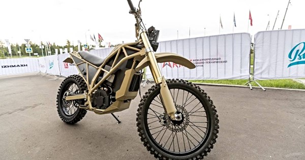 Ποια διάσημη τενίστρια ένωσε δυνάμεις με την Mercedes - εικόνα 6