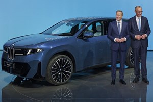 Τα ηλεκτρικά αυτοκίνητα θα εξαφανίσουν τα θερμικά; 10 σημεία για το πού πάει το παιχνίδι - εικόνα 1