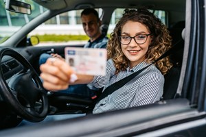 Γιατί τα ηλεκτρικά αυτοκίνητα κάνουν λιγότερα ατυχήματα σε σχέση με τα θερμικά - εικόνα 2