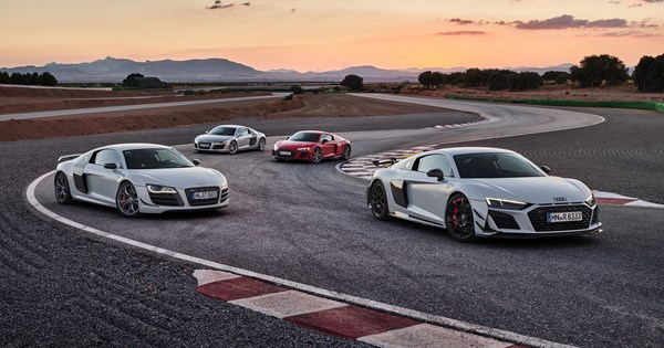 Η αξέχαστη διαφήμιση της Audi για το R8 με μοναδικό σενάριο τον ήχο του V10 (video) - εικόνα 1