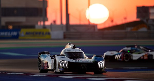 Η ολική έκλειψη ηλίου επηρέασε το Ford Bronco Raptor - εικόνα 4