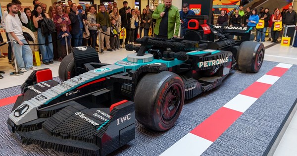 Στην Αθήνα το κορυφαίο F1 αριστούργημα του LEGO Group