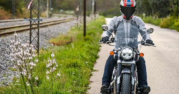 Αυτό είναι το νέο Royal Enfield Himalayan 450 με πιο δυνατό κινητήρα και σύγχρονο κιβώτιο - εικόνα 1