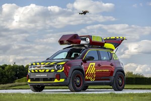 Στο σφυρί μία από τις 12 Bentley που είχαν φτιαχτεί για βασιλιάδες - εικόνα 10