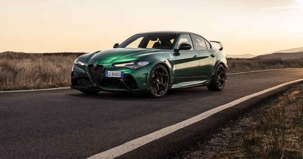 Αυτή η βελτιωμένη Alfa Romeo 8C εκπληρώνει όνειρα - εικόνα 8