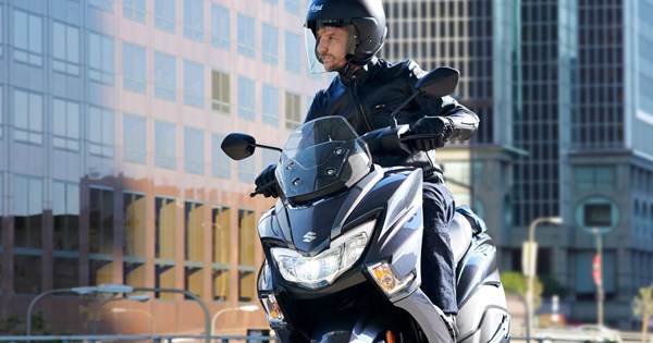 Άτοκο χρηματοδοτικό για τις μοτοσυκλέτες UM Motorcycles - εικόνα 5