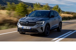 To νέο Renault Rafale είναι ένα coupe SUV 300 ίππων - εικόνα 8