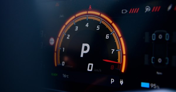 Η Ρωσία ετοιμάζει εντυπωσιακή είσοδο στα ηλεκτρικά αυτοκίνητα - εικόνα 7