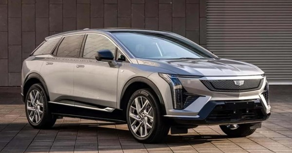 Η Cadillac Escalade IQ είναι ένα τεράστιο και βαρύ SUV - εικόνα 1